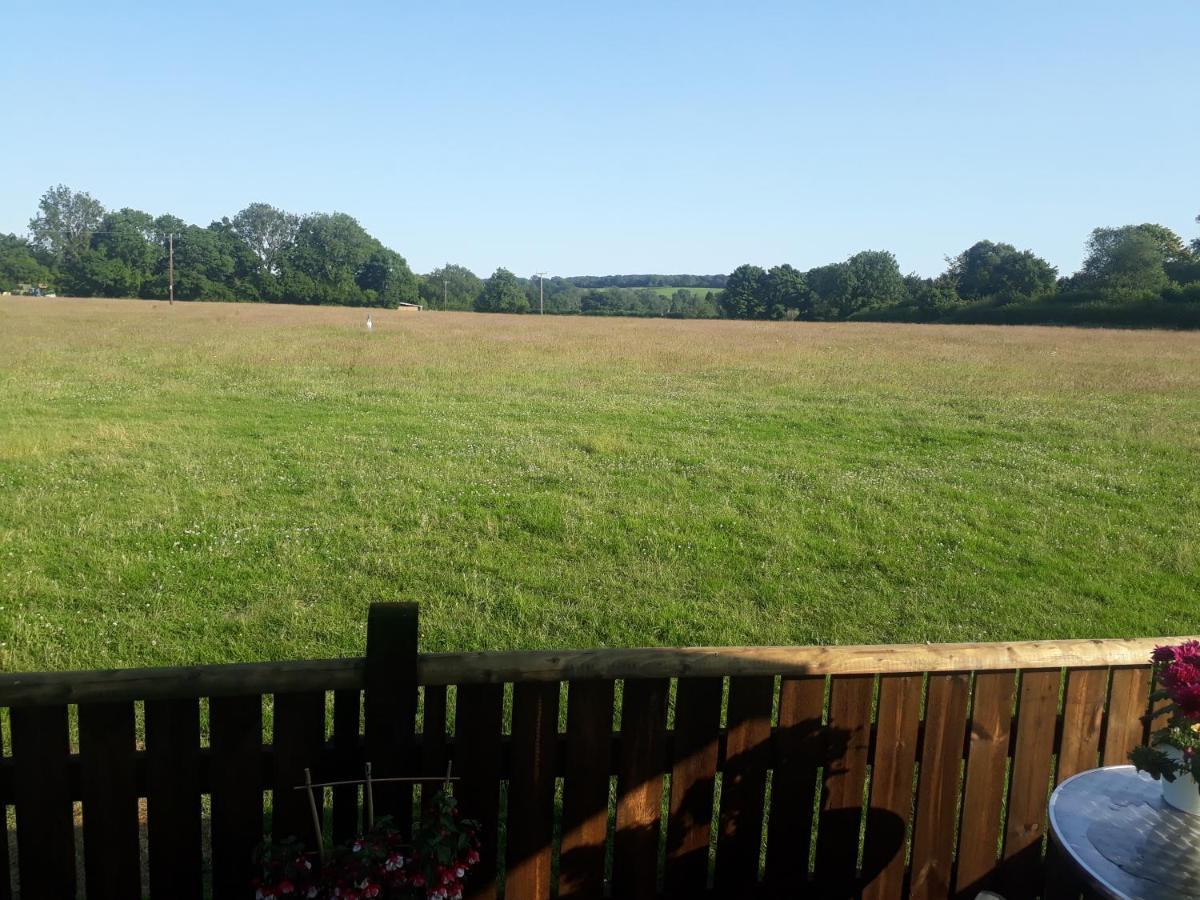 Country Bumpkin - Romantic Couples Stay In Oakhill Cabin Екстер'єр фото