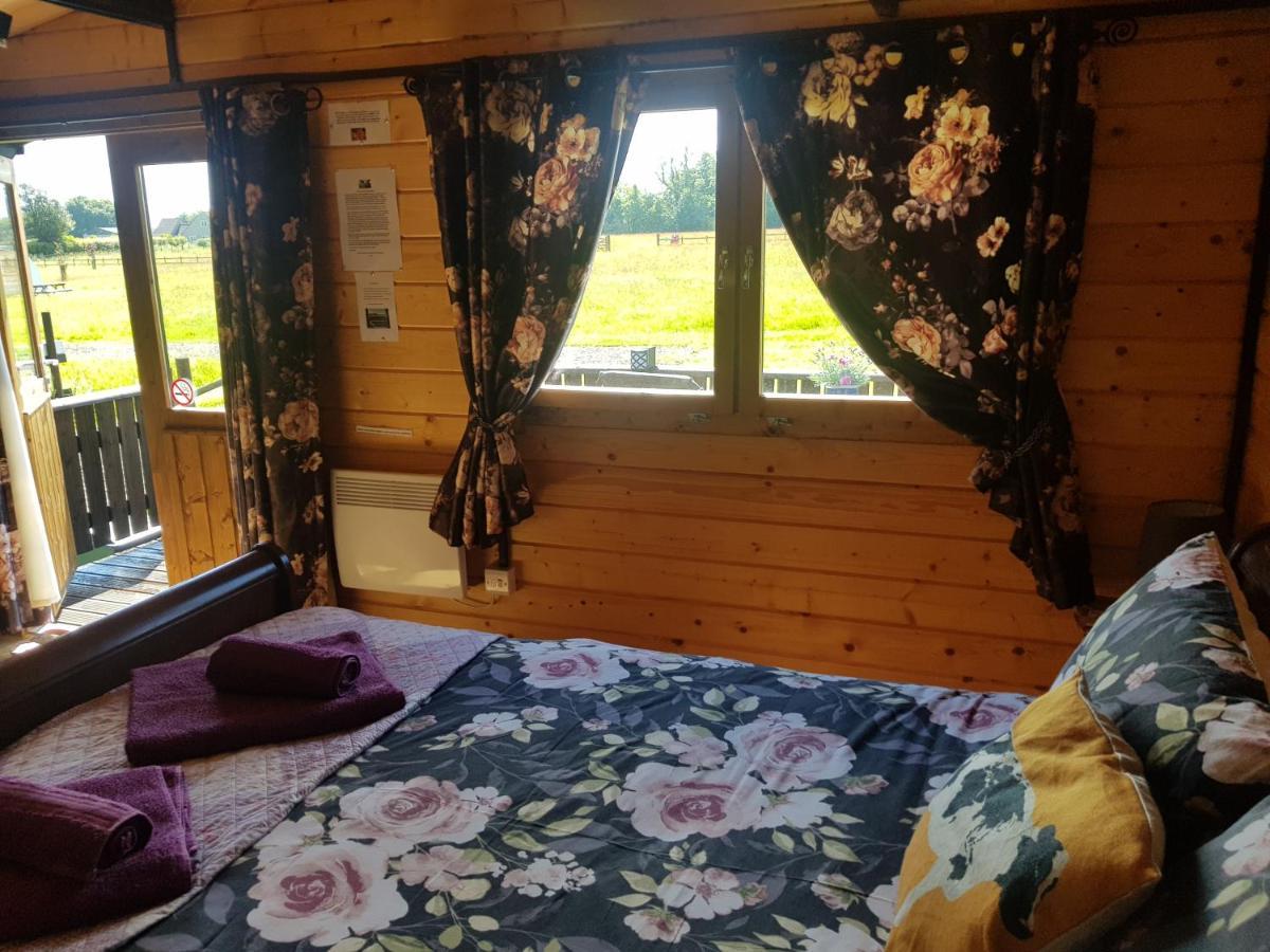 Country Bumpkin - Romantic Couples Stay In Oakhill Cabin Екстер'єр фото